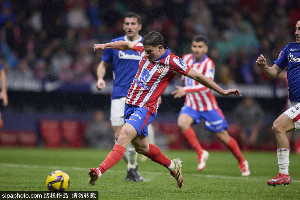 利物浦vs马竞裁判组解密:马里亚尼的执法风格与战术影响 利物浦vs马竞裁判组解密:马里亚尼的执法风格与战术影响