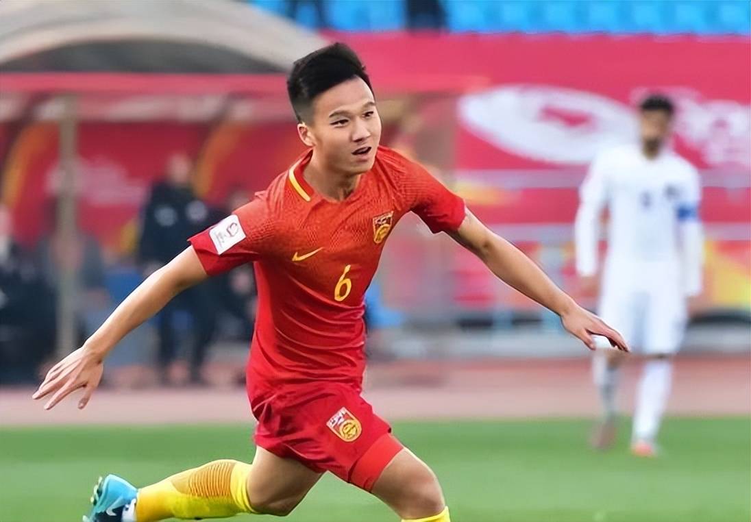 浙江俱乐部两位离队热门预测!一人效力法甲马赛,可考虑去国安 浙江俱乐部两位离队热门预测!一人效力法甲马赛,可考虑去国安